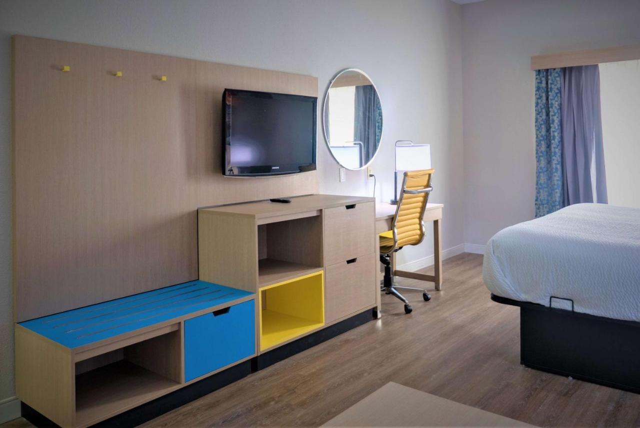 Hotel Days & By Wyndham Savannah North I-95 Port Wentworth